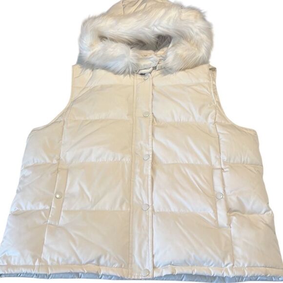 GAP Ivory Full Zip and Snap Faux Fur Trimmed Hooded Puffer Vest Size XL - Picture 3 of 13